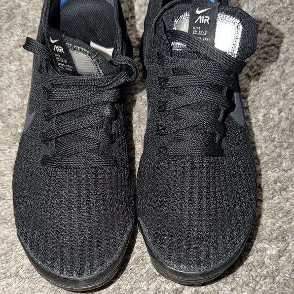Nike Vapormax Black Knit Men's Sneakers - Picture 3 of 11